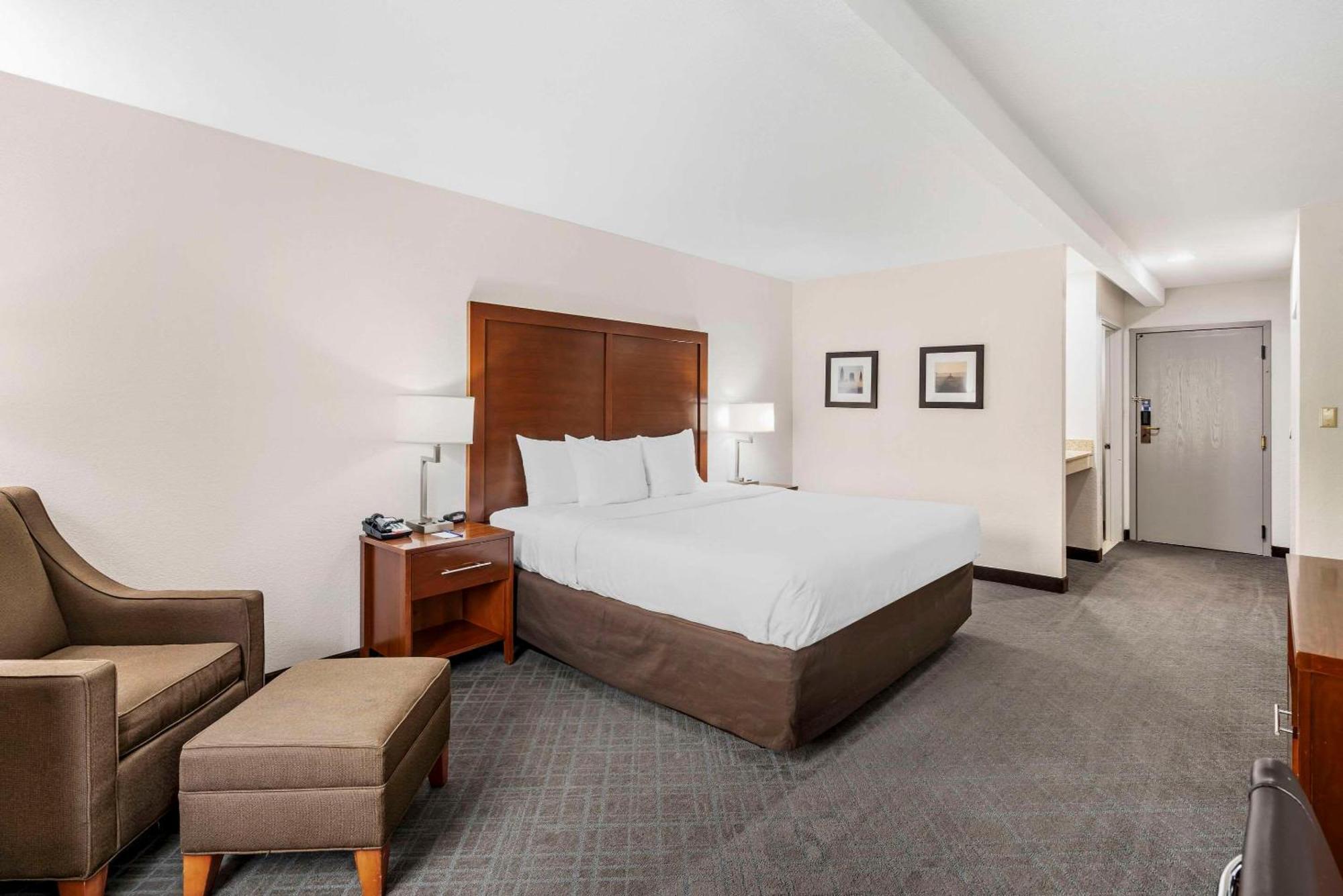 Comfort Inn Splash Harbor Bellville Bagian luar foto
